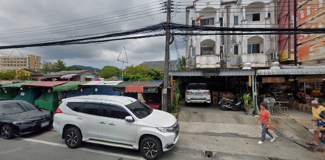 ร้านขายลูกชิ้นไม้ละ5บาท