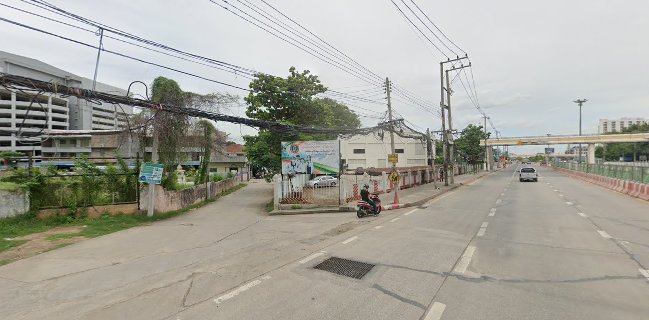 เอซ่า เมืองย่าน้ำส้มคั้นสด