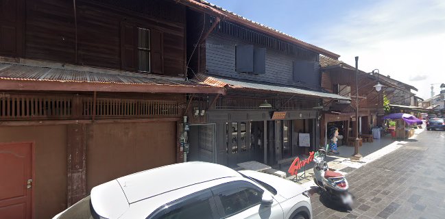 ลูกหว้ากาแฟ ณ ยมจินดา (Lukwah Coffee)