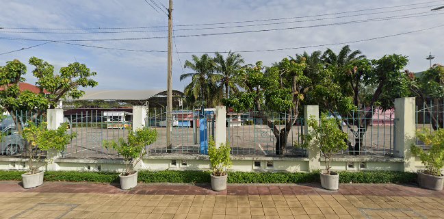 พี่เพ็ญอาหารตามสั่งสวนเทศบาลเเหลมฉะบัง