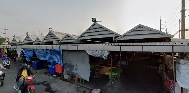 สลัดผัก-ผลไม้ byอาท ตลาดมั่นคง